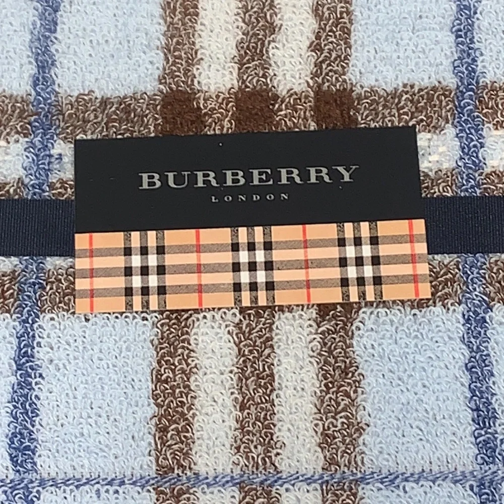 Brand New in Box Authentic Burberry Bath Towel